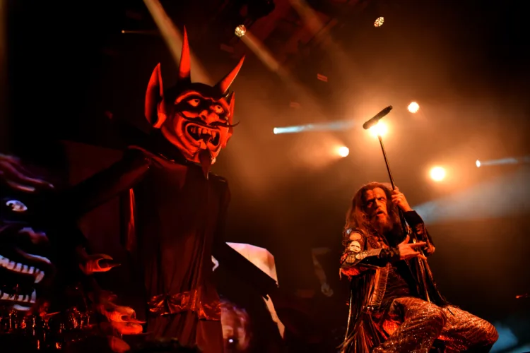 Zombie, Manson March Parade of Freaks to Star Lake
